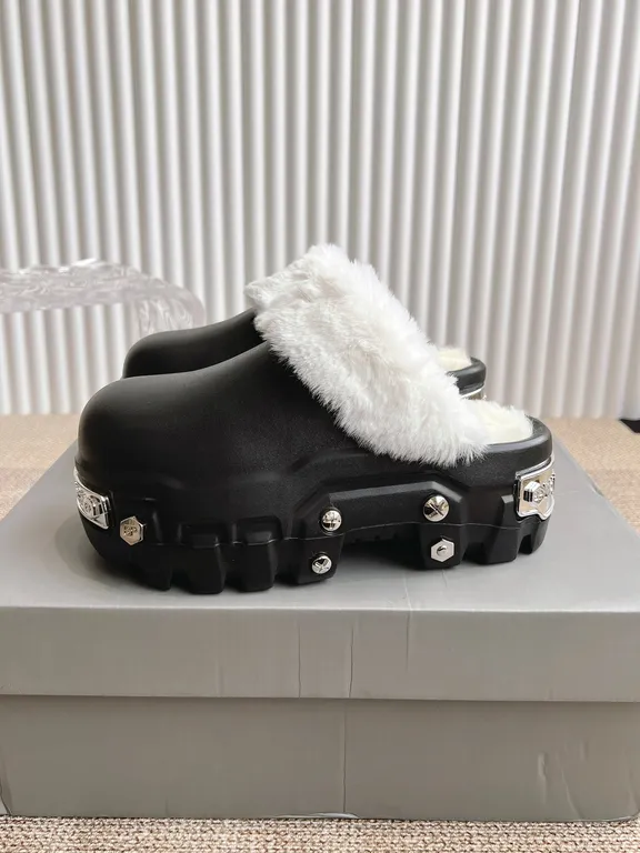 Balenciaga Shoe 